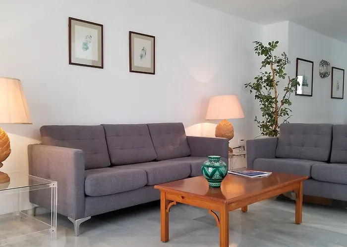 Benabola & Апарт-отель 4*