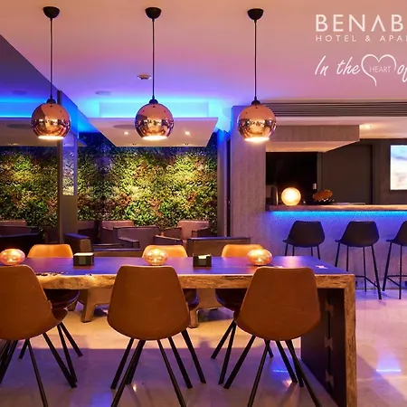 Aparthotel Benabola & 4*