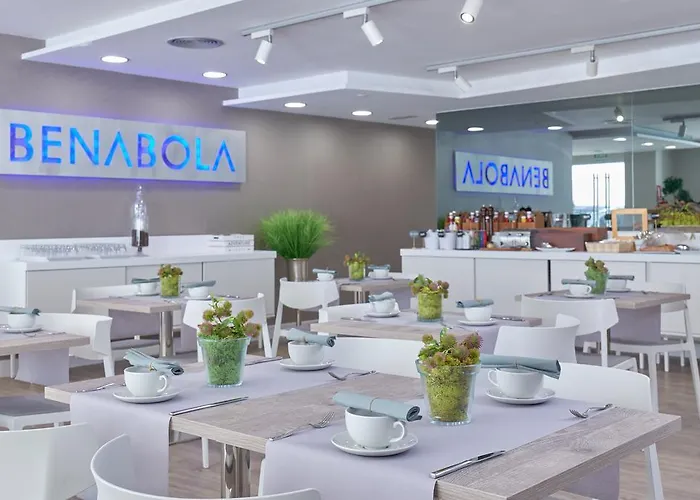 Benabola & Lägenhetshotell Marbella